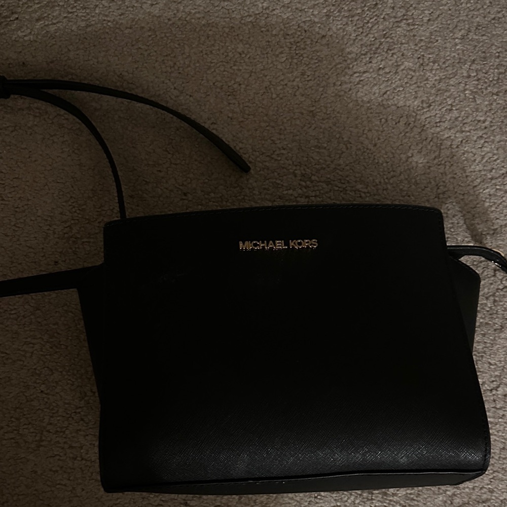 Michael Kors Elegant Black Shoulder Bag